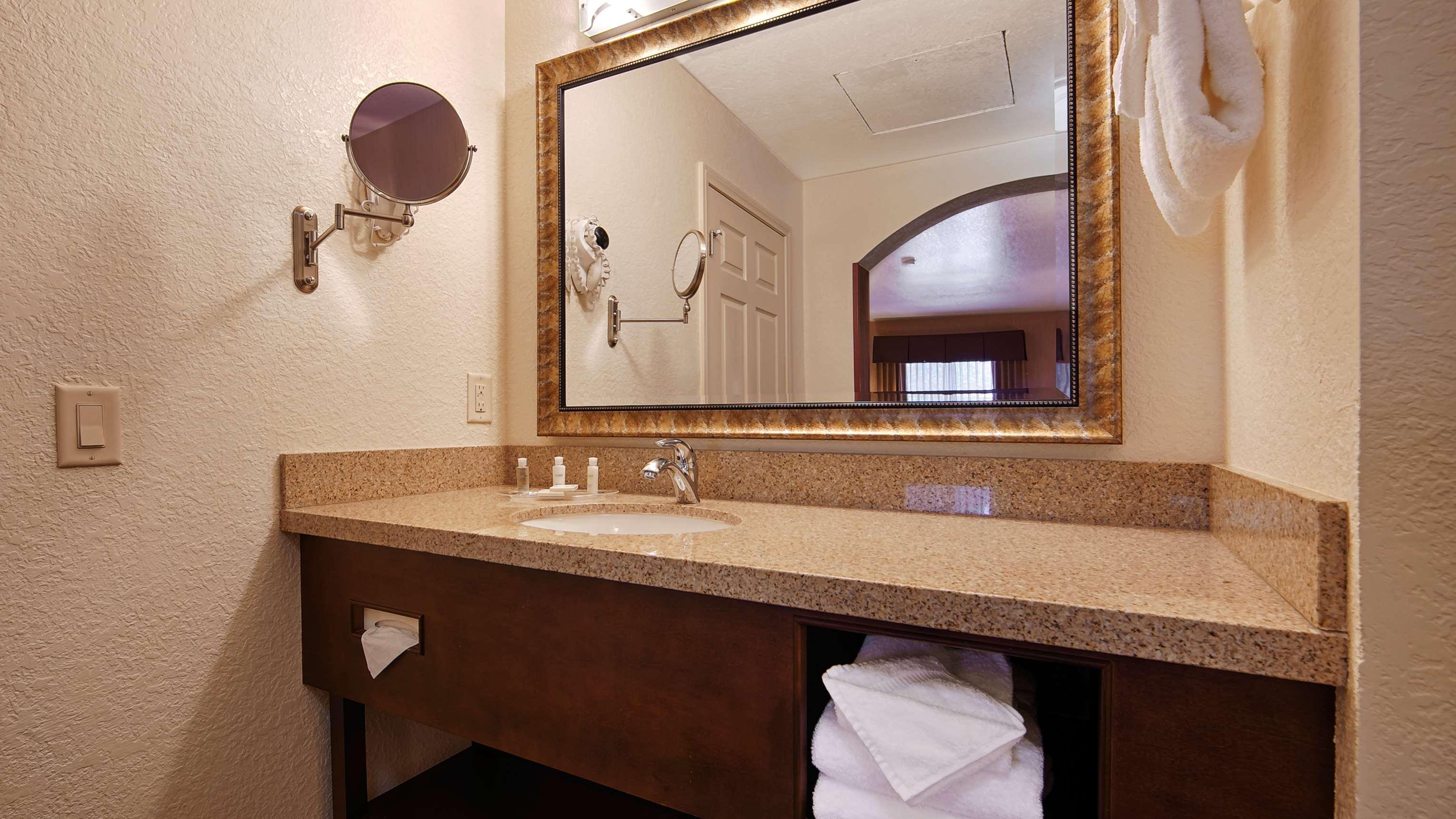 Best Western San Dimas Hotel&Suites Exterior foto