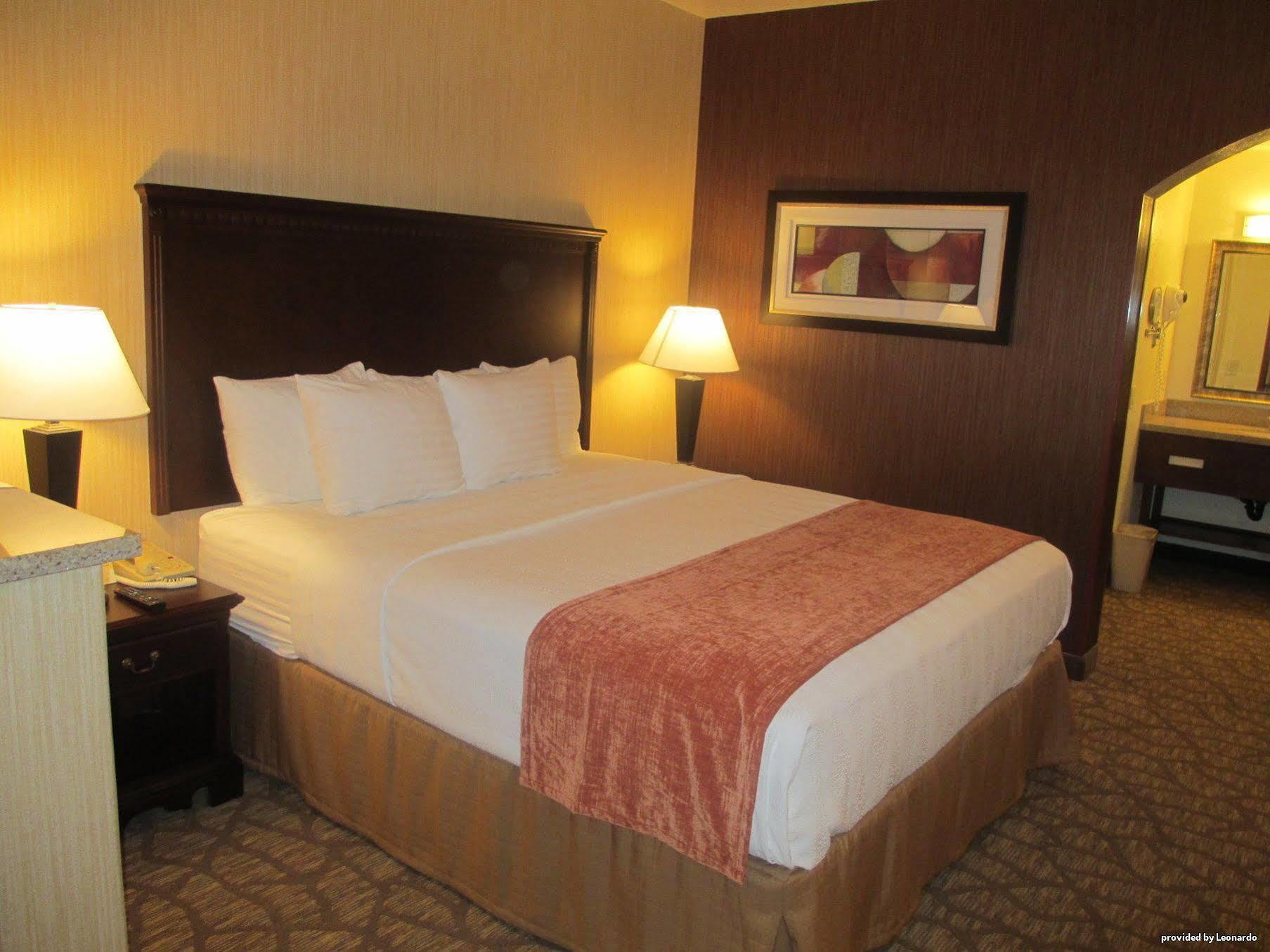 Best Western San Dimas Hotel&Suites Exterior foto