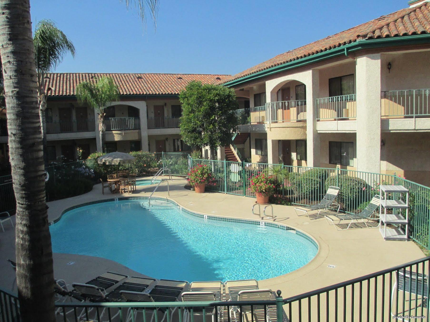 Best Western San Dimas Hotel&Suites Exterior foto